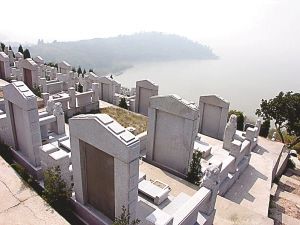 昆明公墓陵园网教您怎样看墓地风水